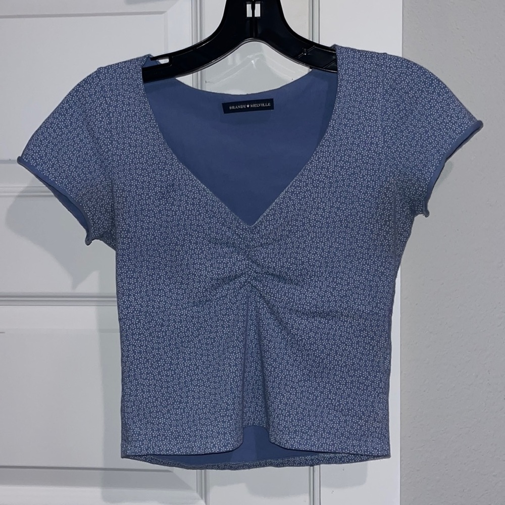brandy melville blue flower top